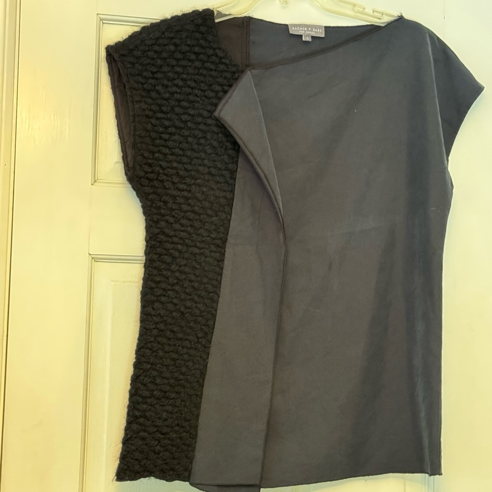 Sachin + Babi Slate Gray Textured Blouse‎
